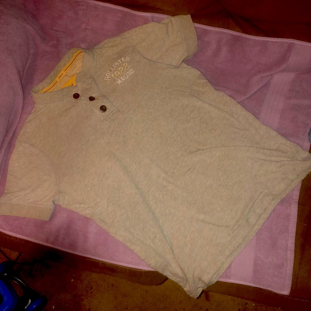 Men’s extra-large Hollister T-shirt